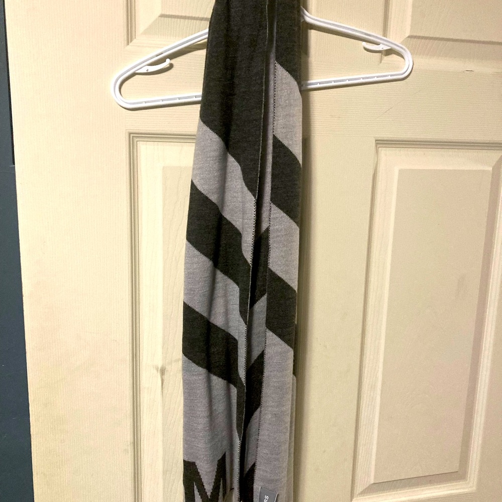 EUC Michael Kors Scarf